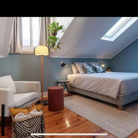 Apartment Charmoso Com Vista Rio Lissabon