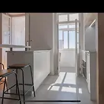 アパート Charmoso Com Vista Rio リスボン